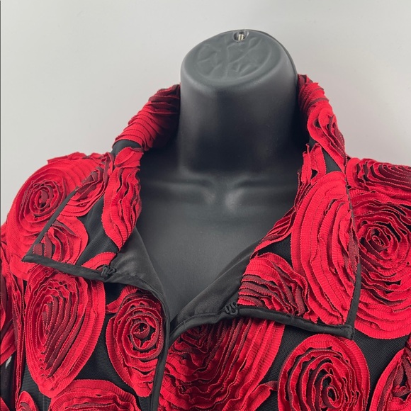 12.26.25 Chico’s 🌹 Rosette Red and Black Women's Topper Semi Sheer (4 or XXL) - Picture 2 of 10